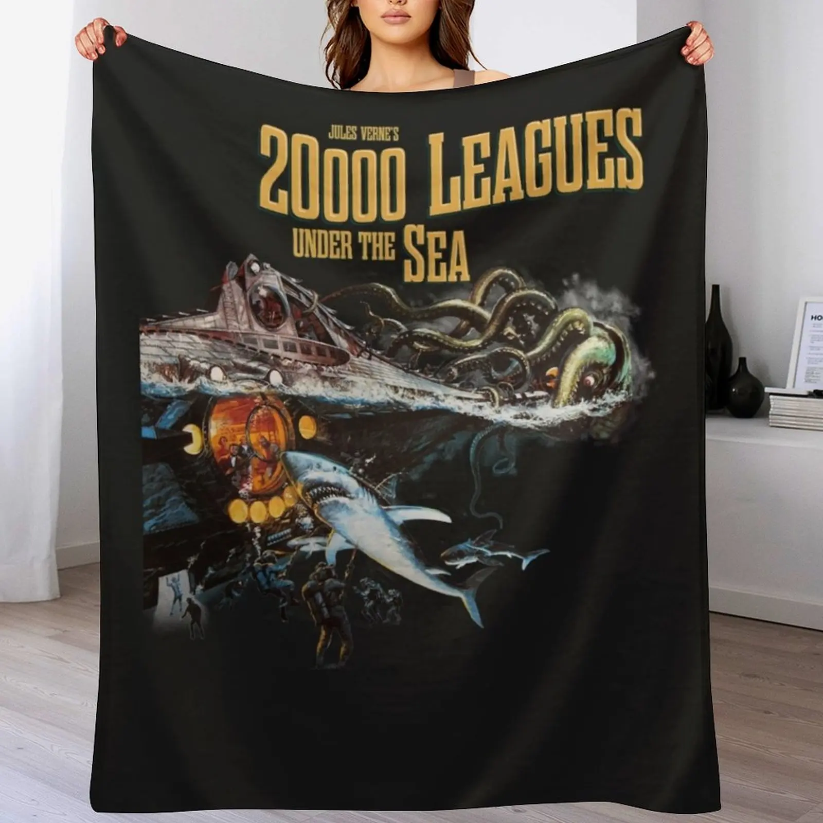 

20,000 leagues under sea Jules Verne Classic T-Shirt Throw Blanket Plush bed plaid For Decorative Sofa Shaggy Blankets
