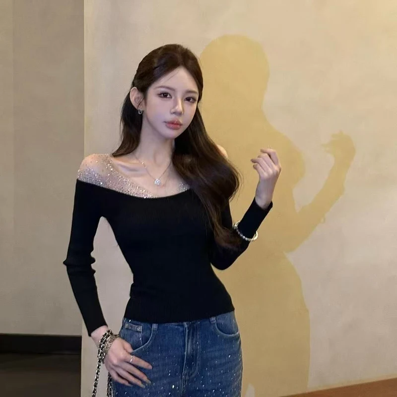 T-shirt coreana slim fit da donna autunno manica lunga diamanti maglia patchwork magliette donna nera chic semplice casual sexy top corti