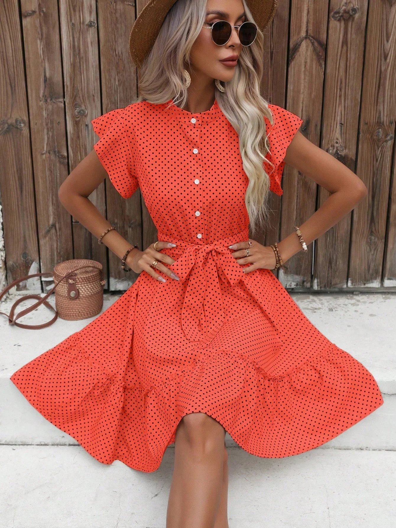 European and American women\'s fashionable and elegant temperament, ruffled hem, large skirt, waistband dress