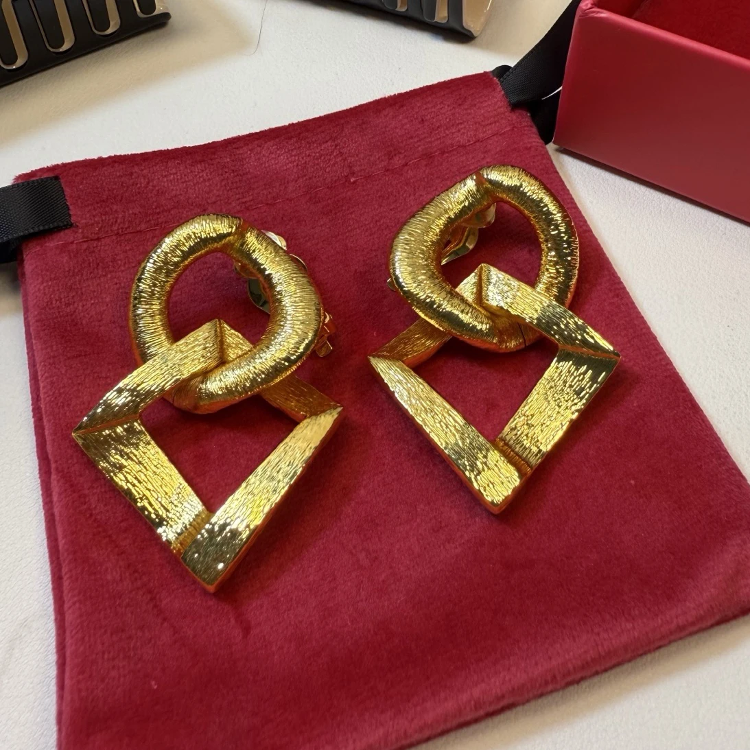 

Vintage Luxury Earring Designer Brass Plated 24K Gold Geometric Ear Clip Women Top Quality Charm Jewelry Trend