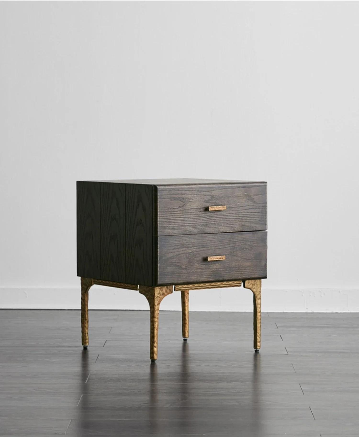 

*Light Luxury Post-Modern Solid Wood Bedside Cabinet Nordic Retro Style Imported Oak Two Drawers Bedside Cabinet