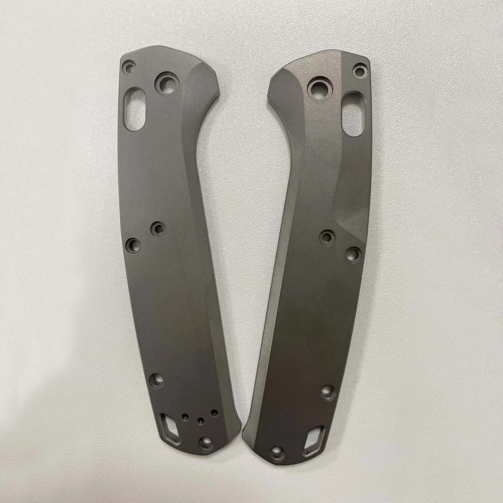 1 Pair Custom Made Titanium Alloy Handle Scales for Benchmade 15535 Knives