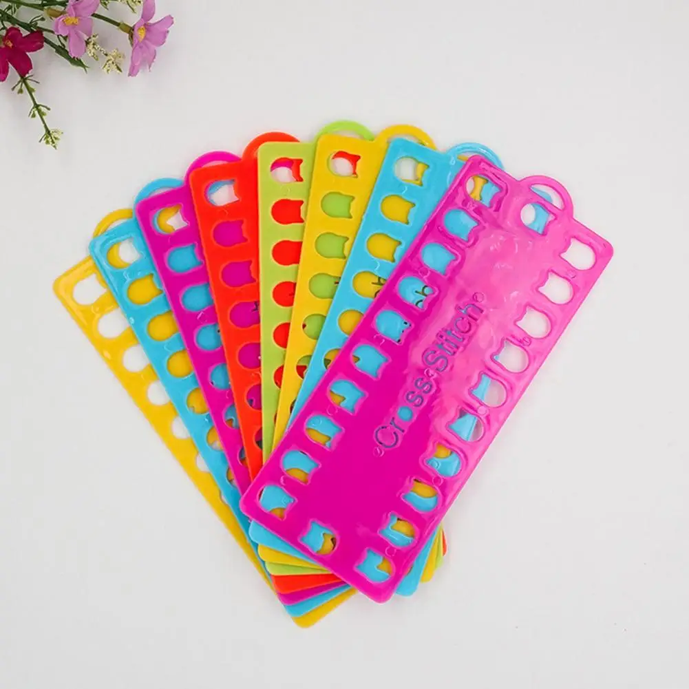 Stitch Floss Holder Plastic Thread Holder 5pcs Embroidery Floss Organizer with 20-hole Plastic Thread Winding Boards for Sewing