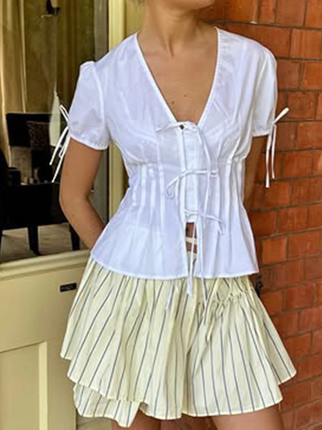 IAMSURE Elegant Fashion Solid Split Blouse Slim Bandage V-Neck Puff Sleeve Shirts Women 2025 Summer Fashion Streetwear Ladies