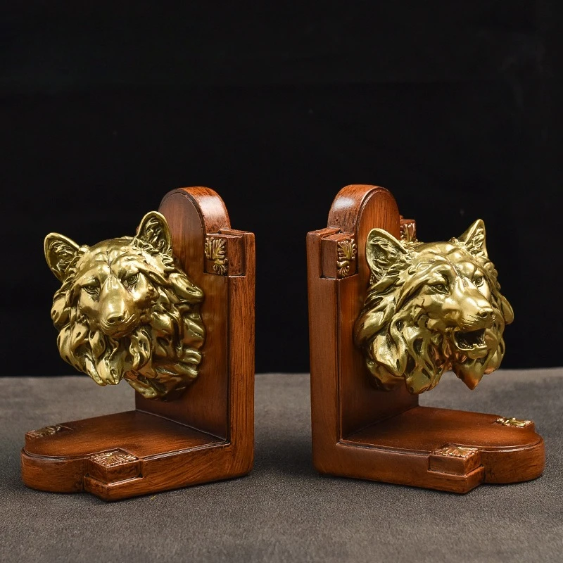 Nordic Faux Bronze Wolf Head Bookend Sculpture Bookshelf and Desktop Decoration Abstract Animal Statue Golden Resin Wolf Bookend