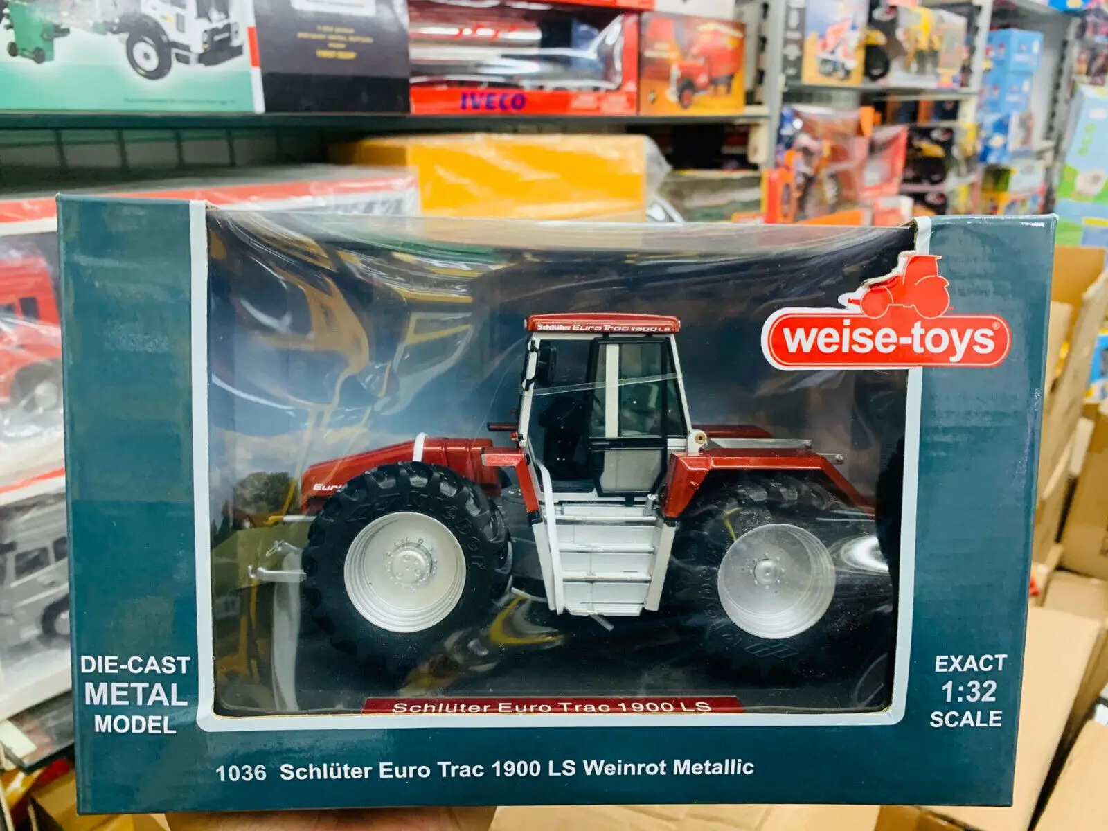 Weise-toys 1036 Schluter Euro Trac 1900 LS Weinrot Metallic 1/32 Scale DieCast Tractor