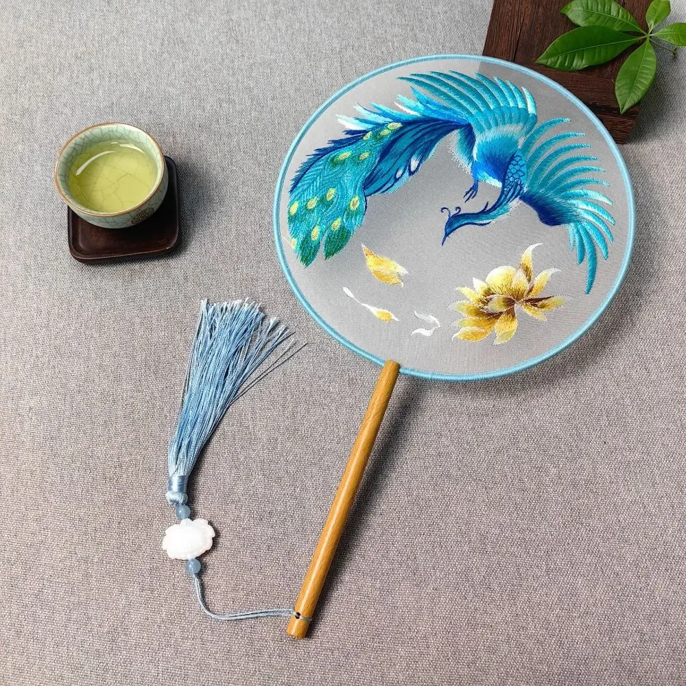 Creative Embroidered Silk Fan Chinese Style Portable Chinese Ancient Style Round Fan Hand-Held Wooden Handle