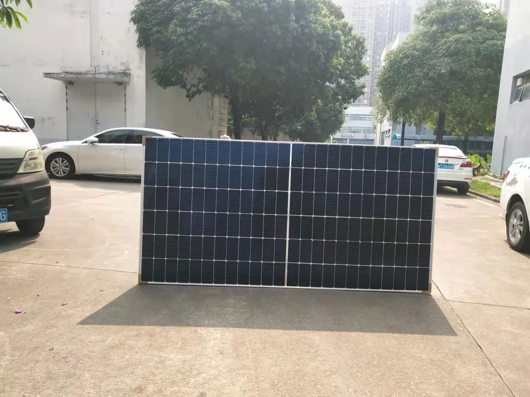 Pannello solare 600W 60000W 110v 220v Perc Split Half Cut Cell MBB Caricabatteria solare Sistema domestico On Off Grid Car Caravan Camp
