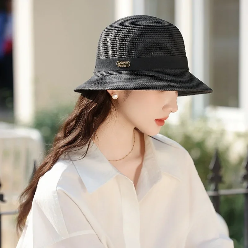 القش قبعة للنساء الإناث قبة القش قبعة قناع قبعة للشاطئ سيدة قبعة الشمس الصيف الفرنسية الرجعية توبر تنوعا 2025 جديد