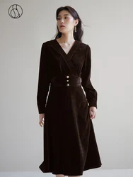 DUSHU V-Neck Temperament Brown Long Velvet Dress Office Lady Winter Thick Mid-Length Dress Waist Button Design Puff Sleeve Skirt