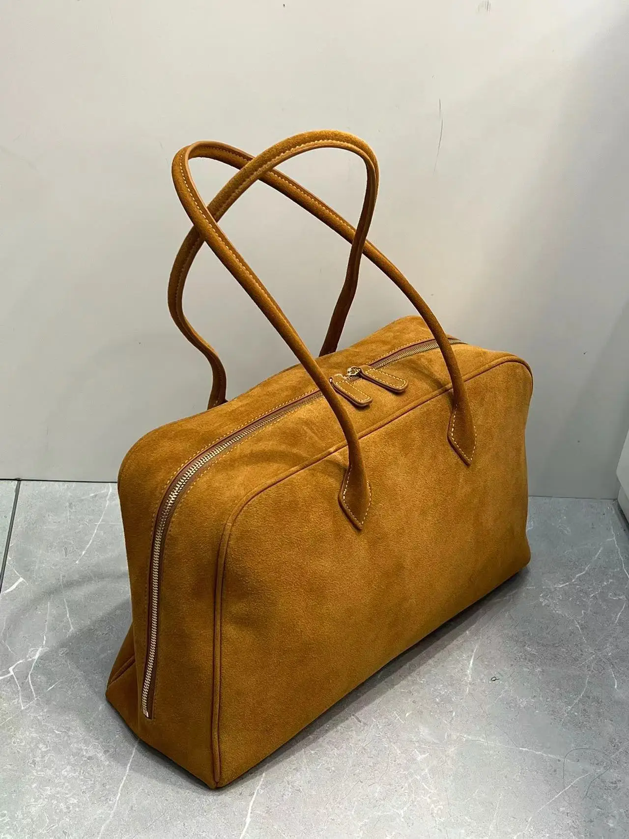 2024 New Hot Vintage Large Capacity Commuting Bag Ladies Handbag Famous Brand Design Fashionable Shoulder Bag Underarm Bag