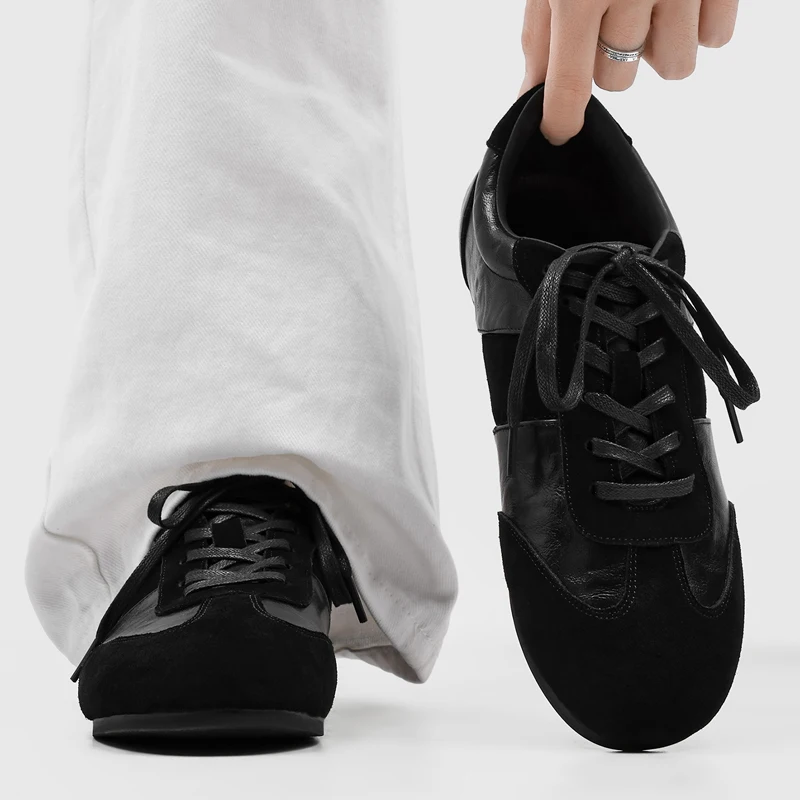 Men Lace Up Patchwork Retro German Training Shoes Soft Comfortable Flat Bottomed Casual Daily Commuting Hiking Shoes