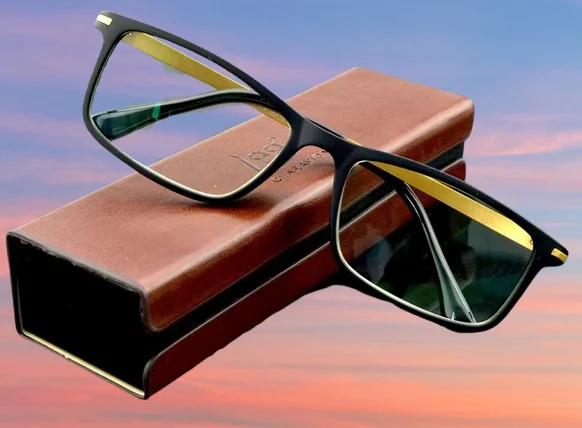 

Men's Business-Style Reading Glasses, Rectangular TR90 Frame with Al-Mg Alloy Temples, Full Frame, Black, +0.75 To