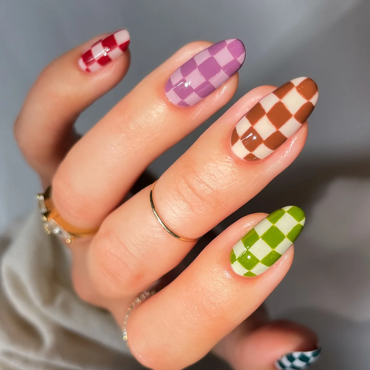 

24PCS Almond Shape Press on Nails Y2K Kaleidoscope Ins Style Colorful Artistic Design Fake Nails European American Sweet Cool 네일