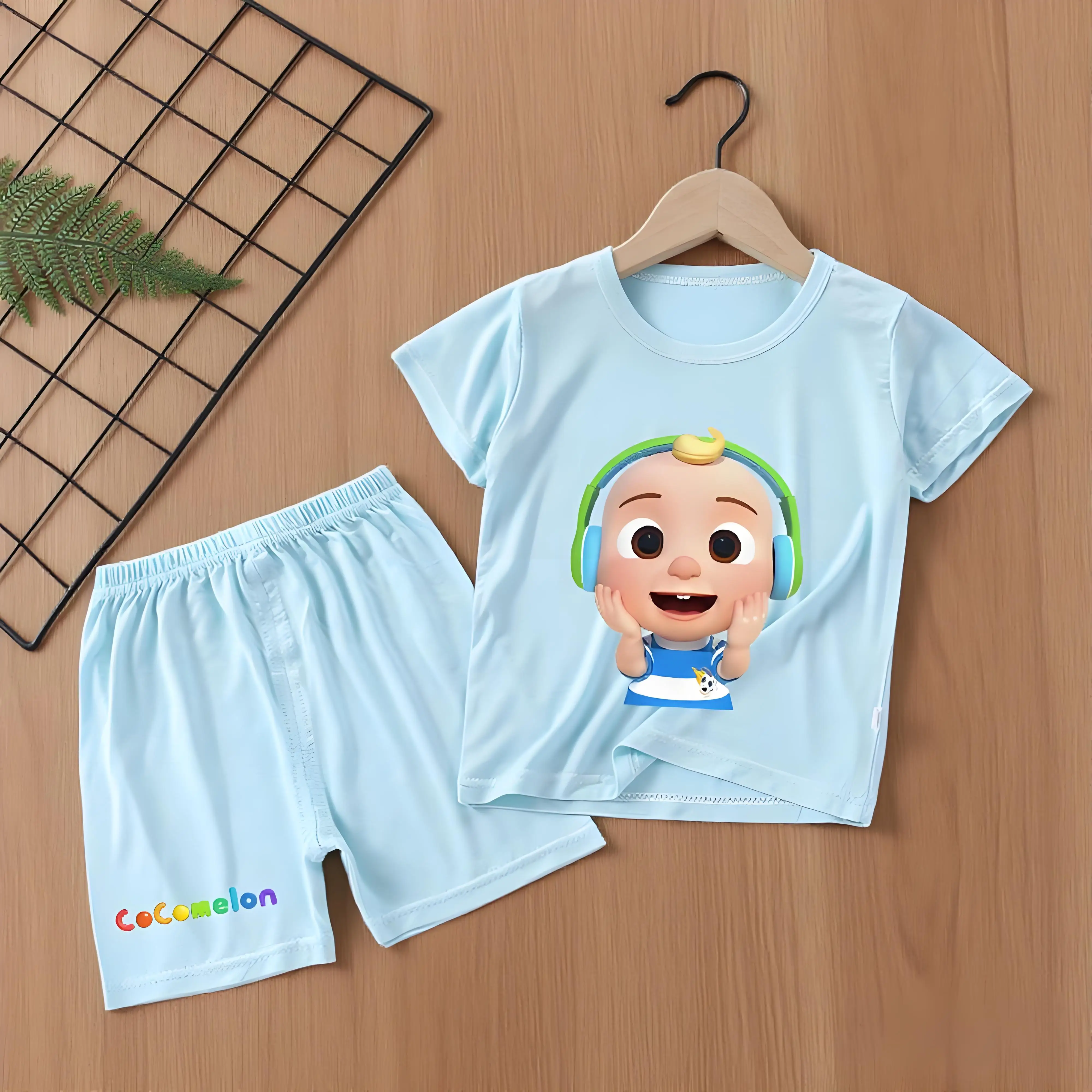 

Пижамный костюм Cocomelons, детская ночная рубашка для мальчиков и девочек, крутая летняя одежда для дома, футболка с короткими рукавами, шорты, 2 предмета, мягкий подарок на день рождения