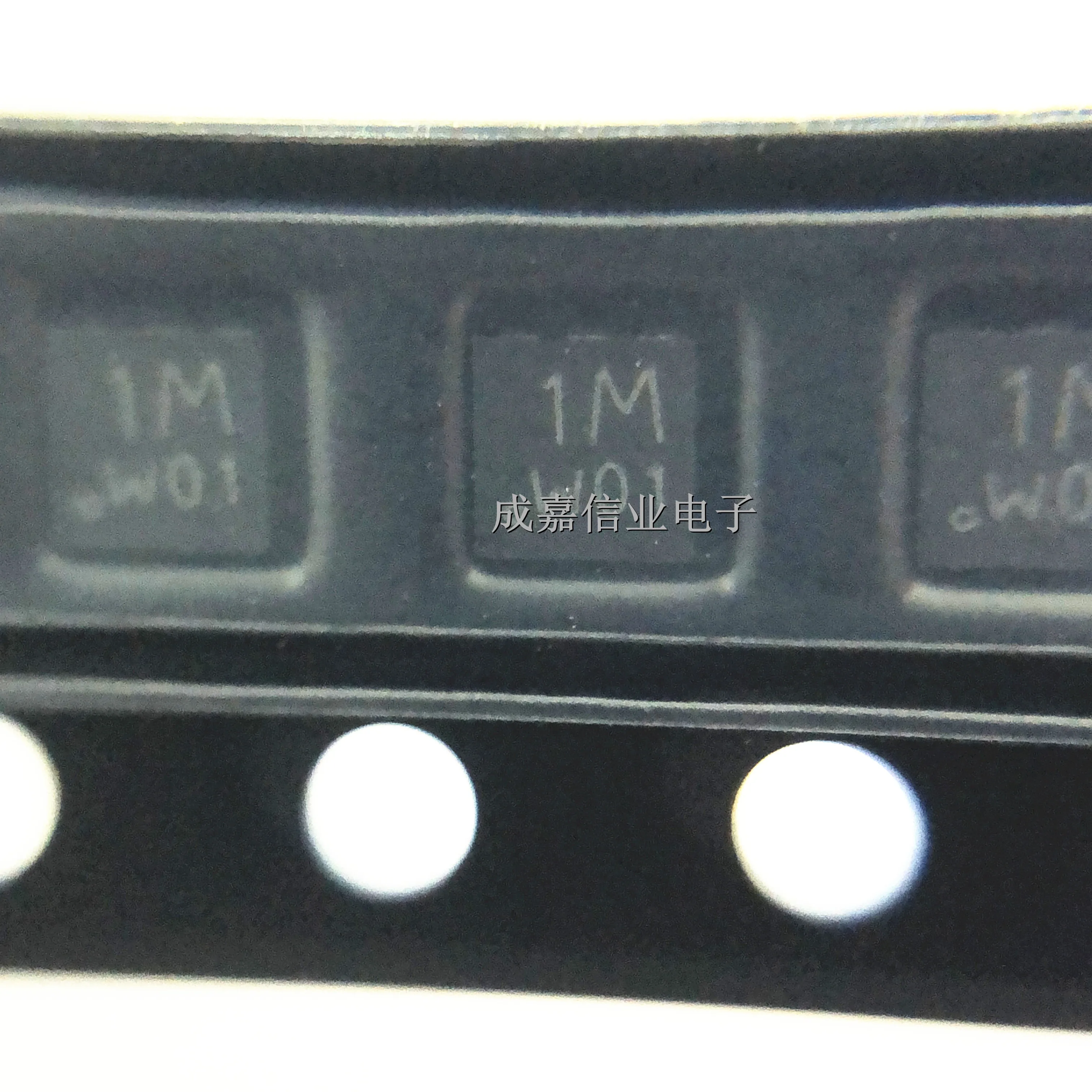 100pcs/Lot PMPB13XNE DFN-2020MD-6 MARKING;1M N-channel MOSFETs 30V  11.3A 13mOhms Operating Temperature:- 55 C-+ 150 C