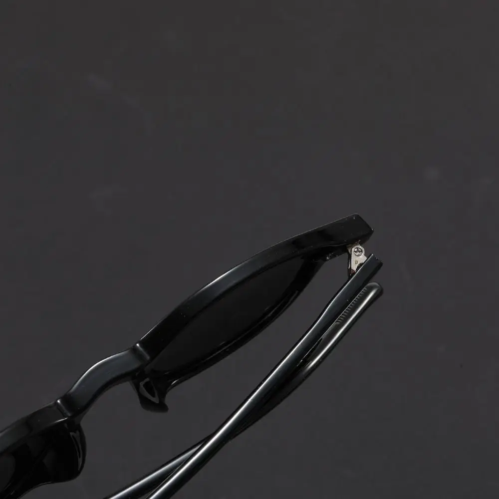 نظارات TR90 مستقطبة عالية الجودة للجنسين بتصميم مضلع ظلال عصرية رائجة على شكل بيضاوي UV400