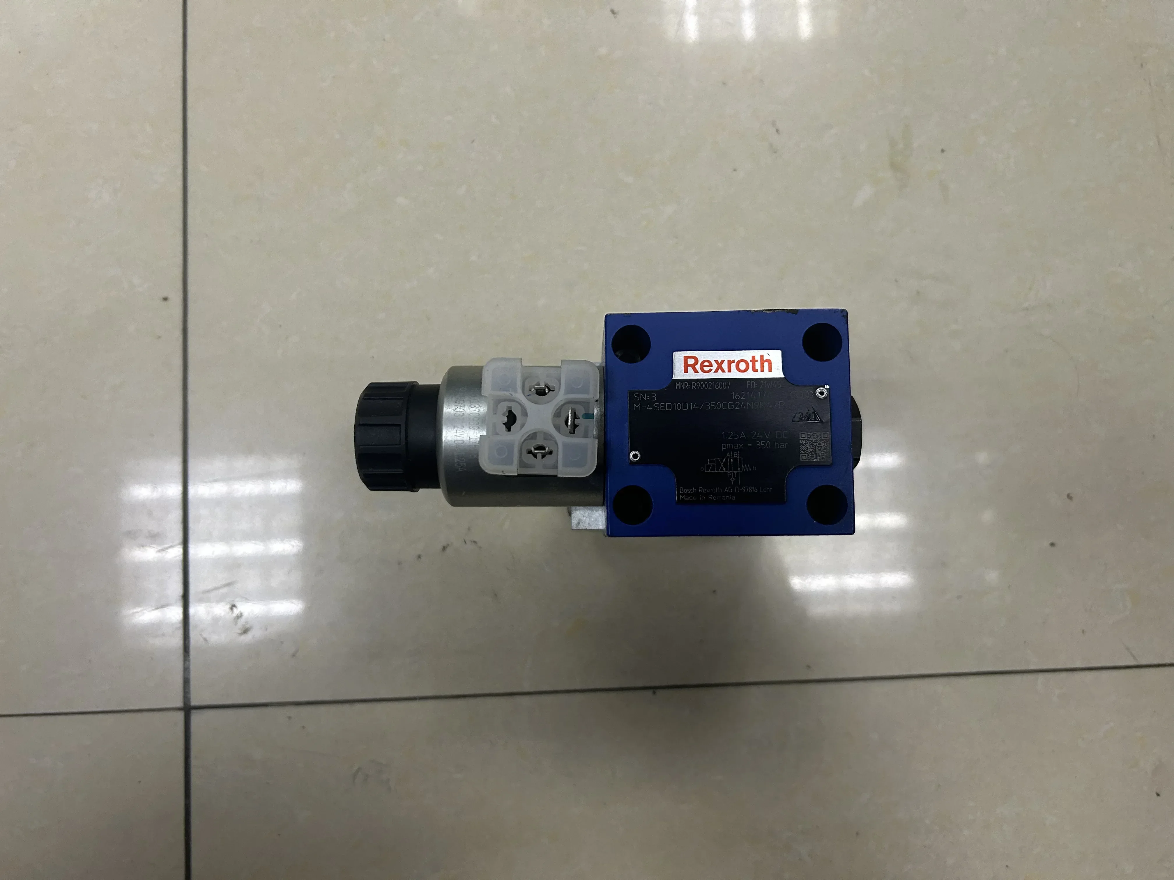ريكسروث صمام الكرة الهيدروليكية الأصلي M-4SED10D14/350CG24N9K4/P