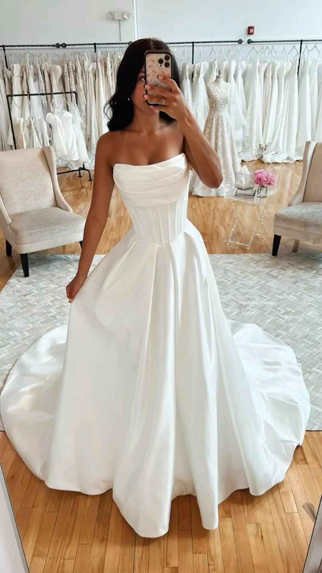 

Long Straplesss Pleats Satin Wedding Dresses Empire Waist A Line Garden Bridal Gowns