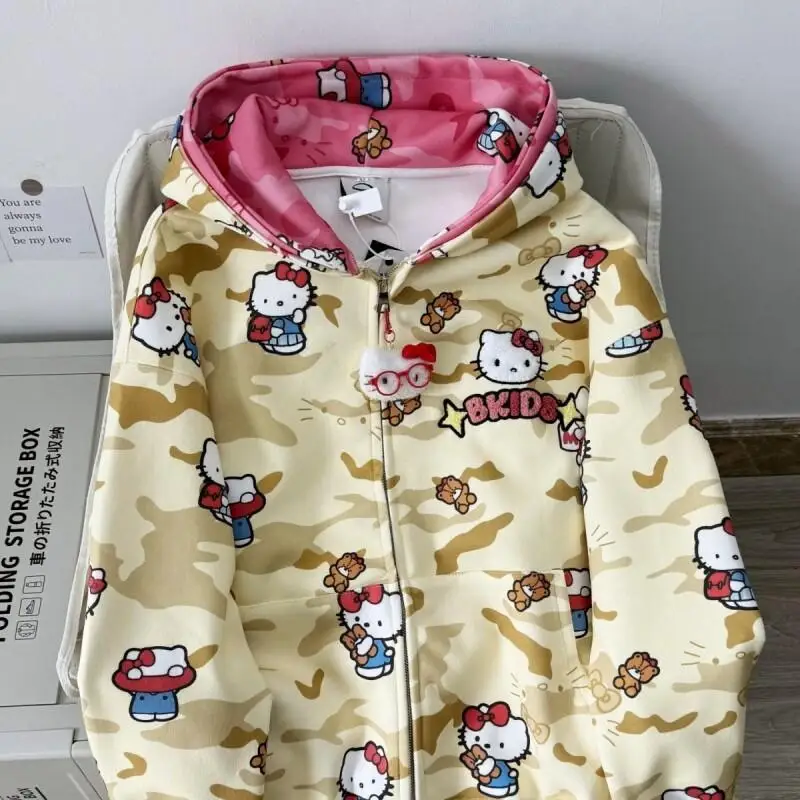 

Женская толстовка Sanrio Hello Kitty, пуловер, хлопковая, осенне-зимняя, повседневная, в университетском стиле, новая, с полным принтом, камуфляжная, с двойным капюшоном