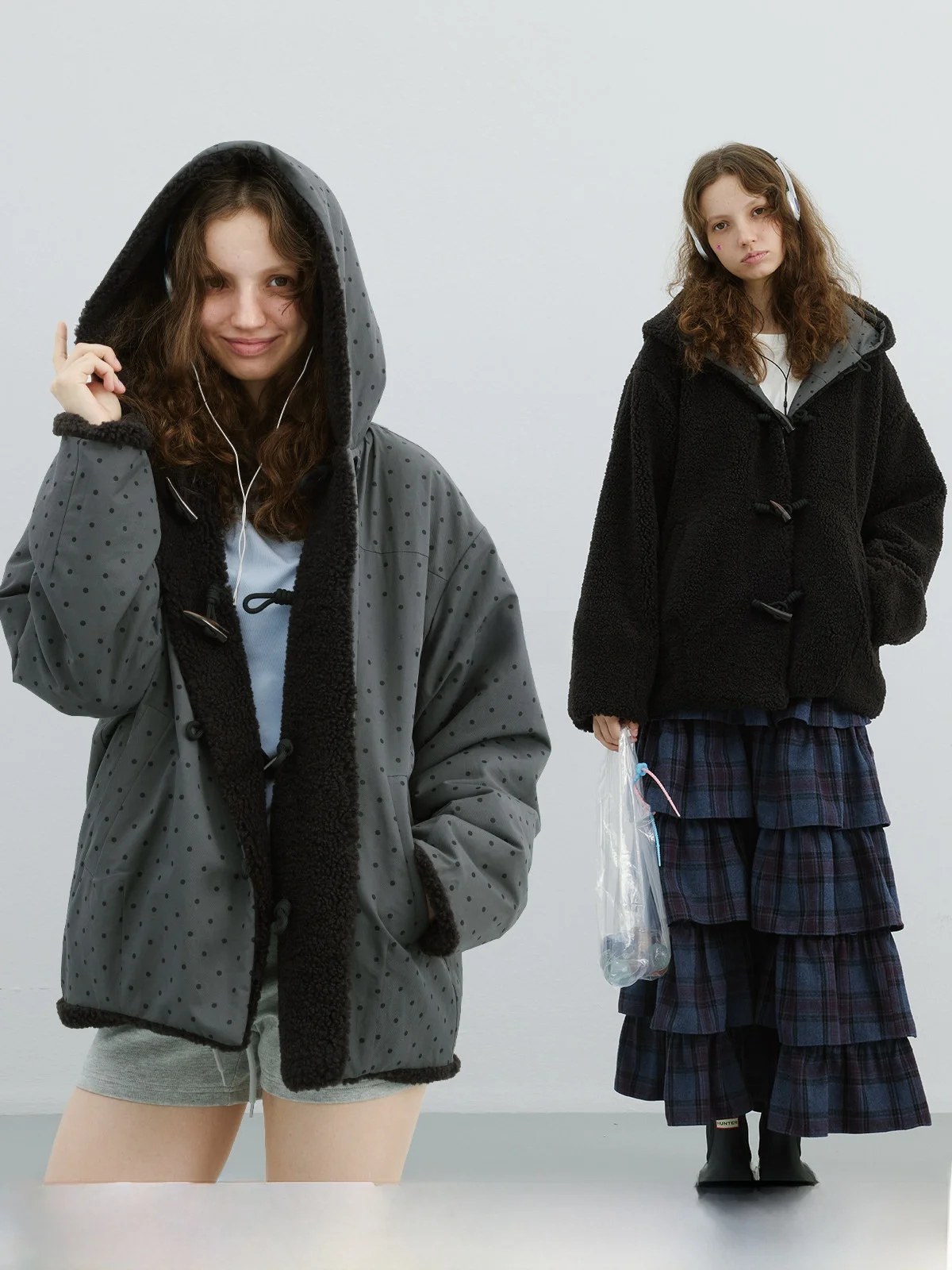 

Kokoasoko Women's Double-Sided Wear Lamb Fur Jaet Bla Polka Dot Loose Thiened Winter ort Casual Sle Warm Coat