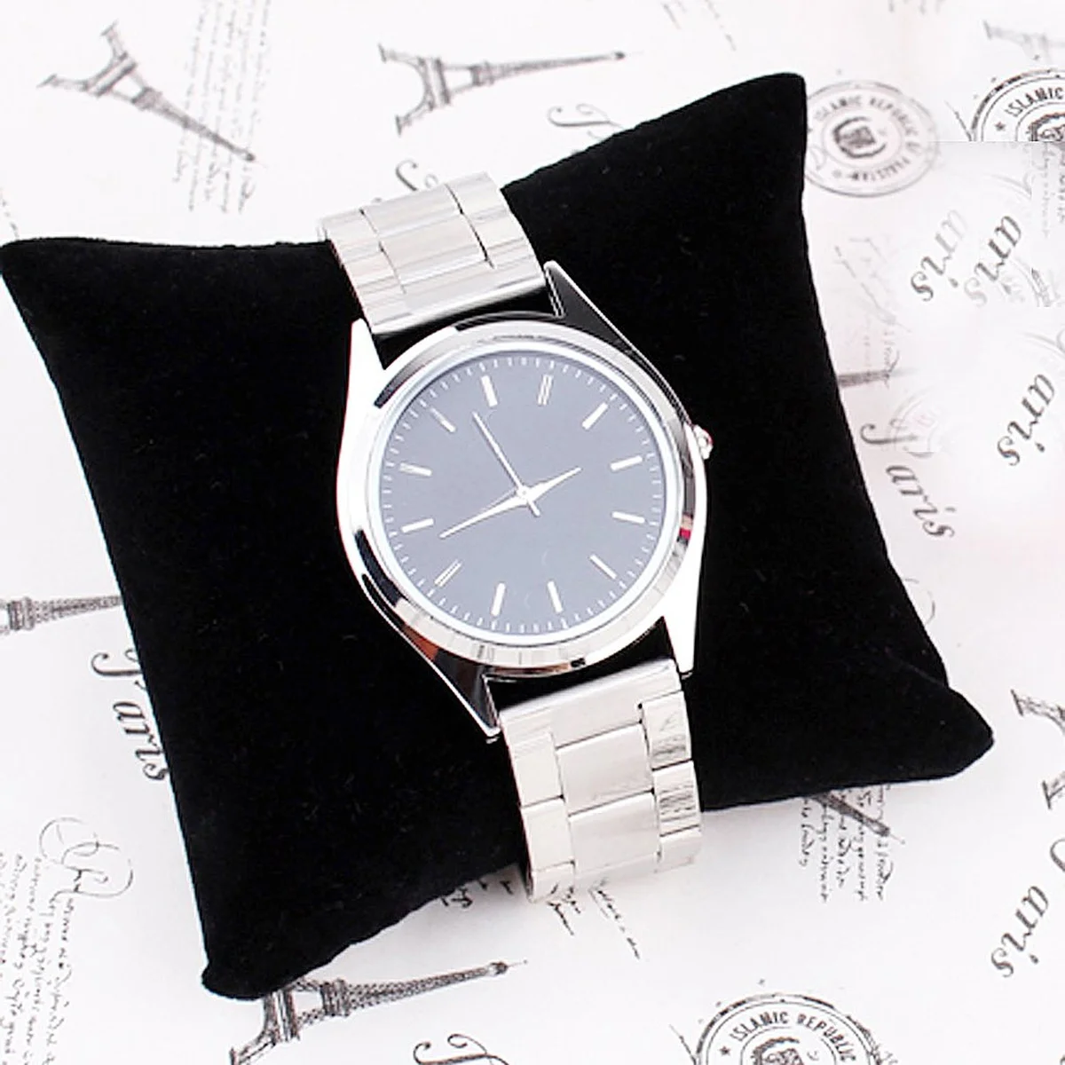

5pcs Black 3.1X3.1X1.4In Soft Compact Watch Display Cushion For Jewelry Bracelet Clock Stand Holder Nap Material Party Decor
