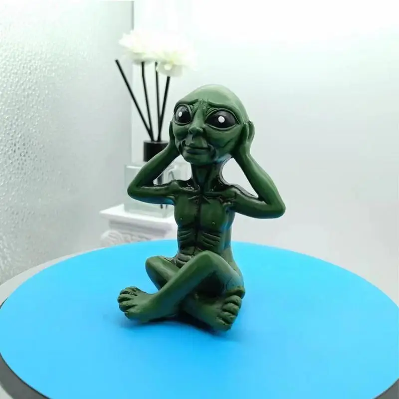 Mini Resin Desktop Alien Figures Mini Resin Desktop Alien Figures Decorative No Fade Alien Ornaments Outer Space Alien Statue