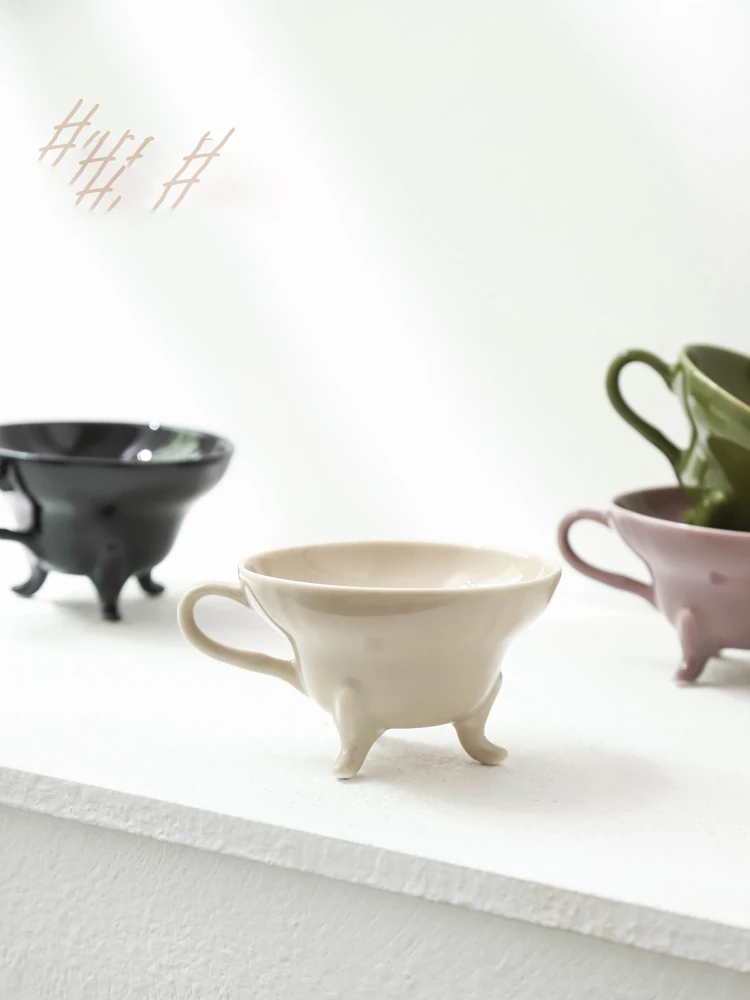 Винтажная однотонная керамическая кофейная чашка, креативный Трипод для итальянского эспрессо, кружка, Европейский послеобеденный чай, десертные чашки, посуда для питья