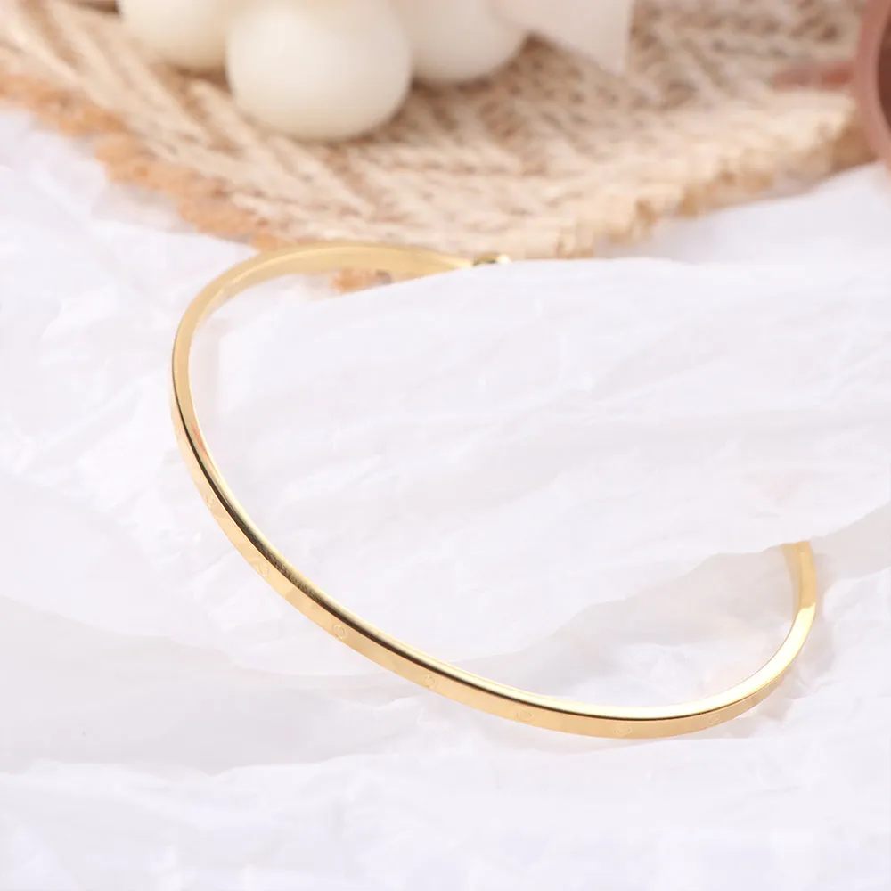 

Non Fading Women Jewelry Light Luxury Bracelet High-end Shine Surface Hand Jewelry Bangle Gift Fashion Hand Ornament Party