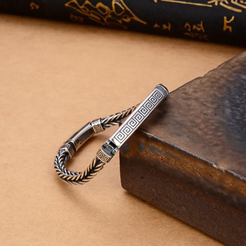 Men Vintage Swirl Pattern Fox Tail Bracelet Korean Trend Minimalist Engravable Versatile Single Guy Wrist Jewelry
