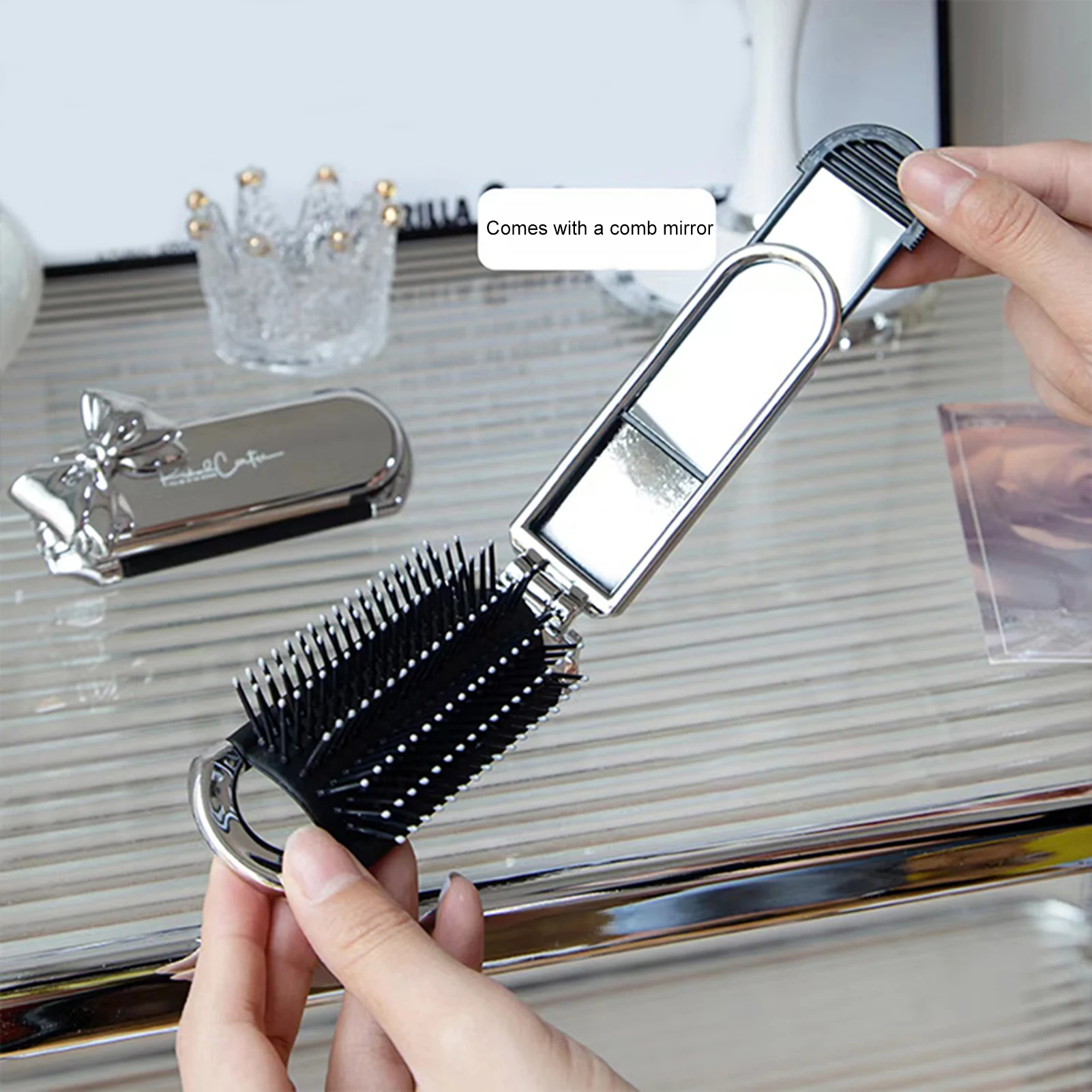 Miao-ミラー付き折りたたみ式トラベルブラシ,ミニヘアブラシ,自宅のサロン用マッサージコーム,すべてのヘアタイプ
