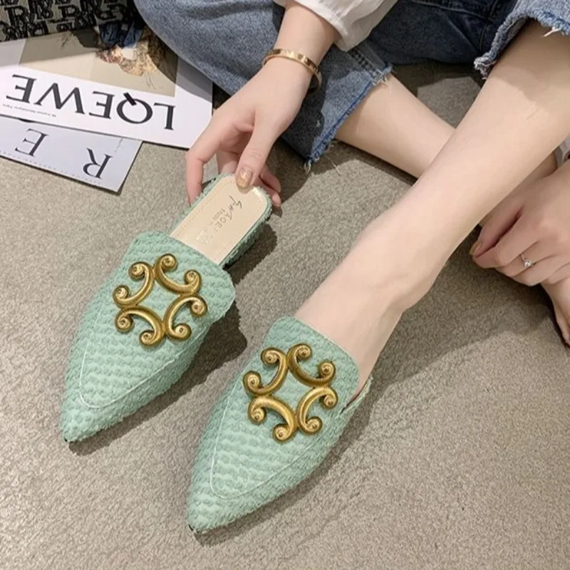 

Женские тапочки в корейском стиле, новинка 2026 года, универсальные мюли на массивном каблуке с закрытым носком, модные уличные сандалии-мюли