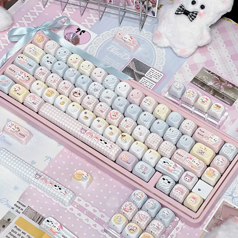 

Sanrio cute keycap PBT high value five-sided hot sublimation MOA suitable for girls mechanical keyboard 60-108