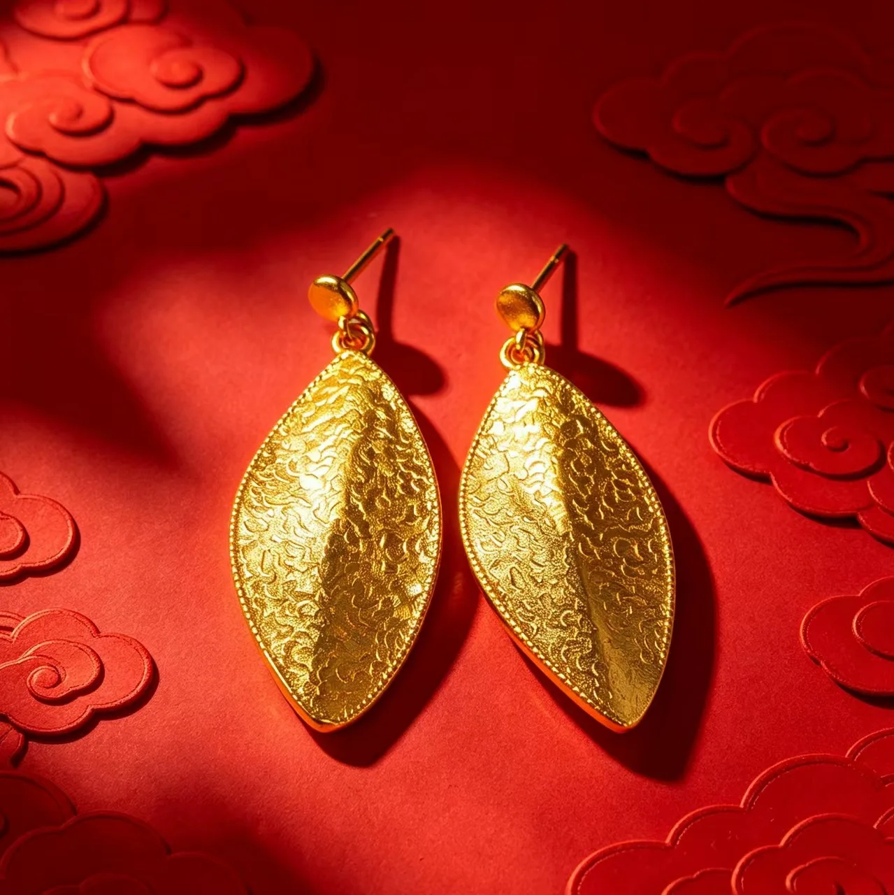 Soft natural oriental style makes this fashionable ornament, raw material complies with AU999 24K gold standard