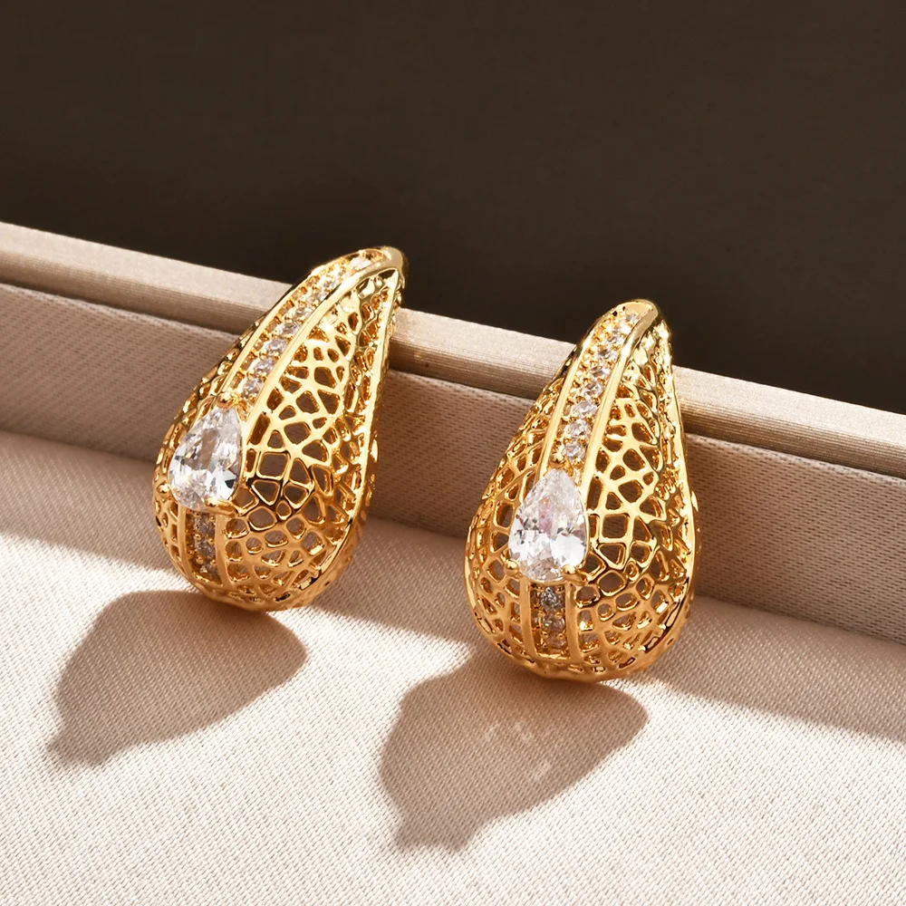 Retro exquisite fashion super flash hollow zirconium water drop stud earrings personalized light luxury ear jewelry