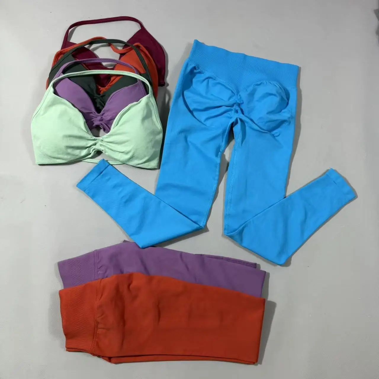 

UETEEY Set For Woman Strappy Yoga Bra Sports Top Workout Leggings Set Seamless Gym Set Fitness Clothes Outfit Activewear
