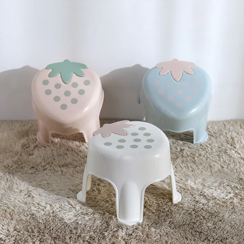 

Thickened strawberry stool plastic shoe changing stool home can be stacked child chair bathroom non-slip stool wholesale