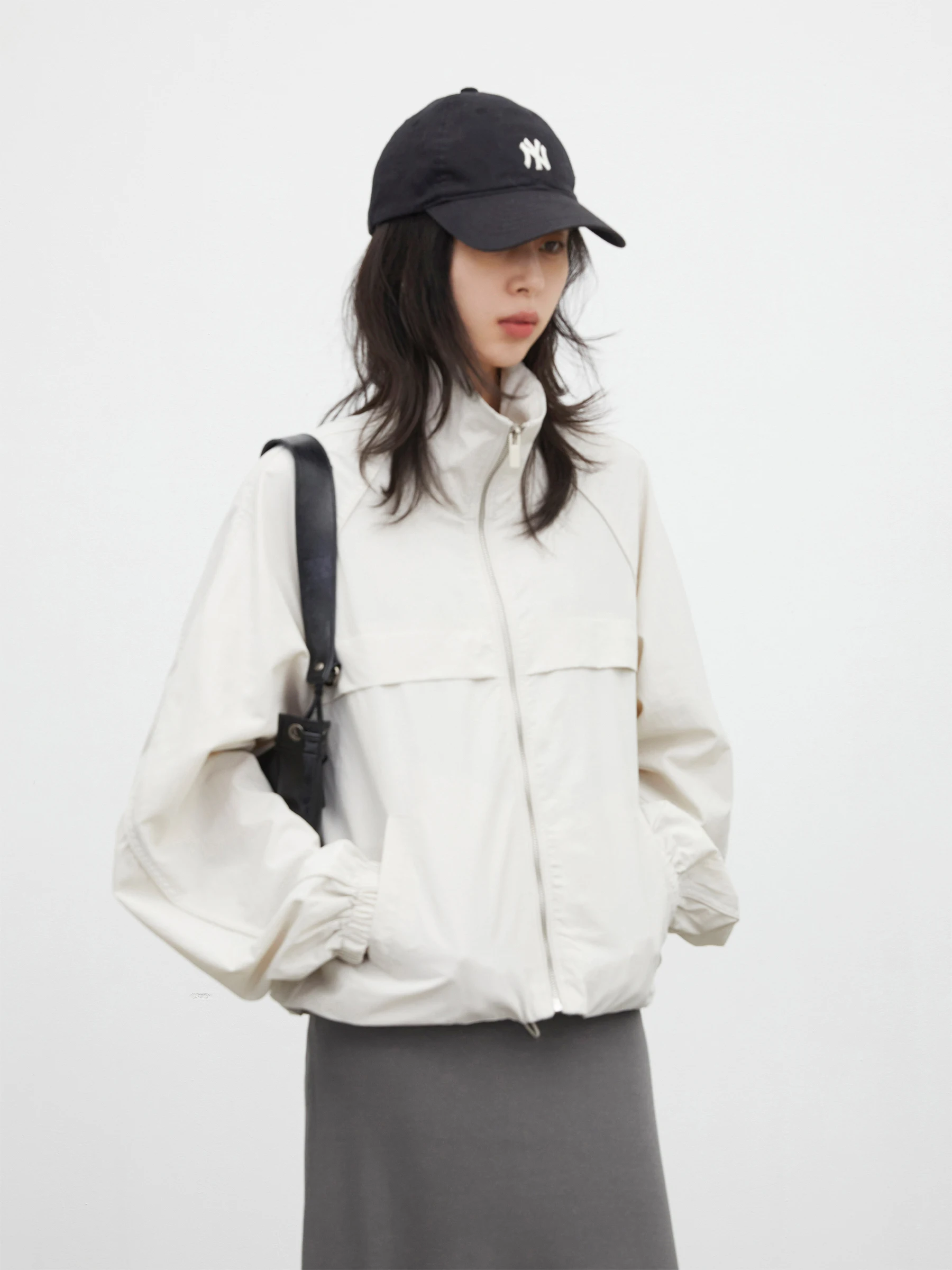 

CHICVEN Spring New Style Short Jacket Casual Loose Fit Nylon Fabric Windproof Zipper Closure Insert Shoulder Sleeve Stand Collar