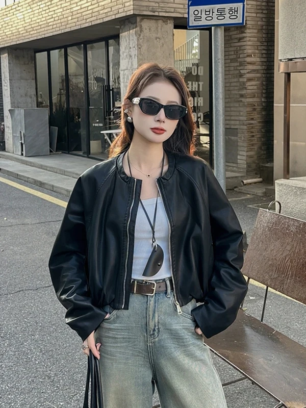 Jaqueta Feminina Casual de Couro PU Macio, Nova Coleção Primavera Outono, Caimento Solto, Manga Longa, Elegante, Versátil e que Modela a Silhueta