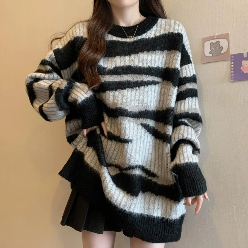 2024 New Thick Pit Strip Irregular Striped Pullover Sweater Women's Autumn and Winter Loose Knitted Sweater Women