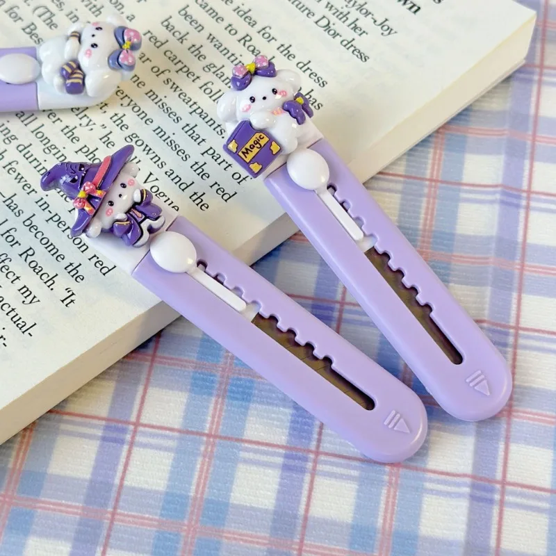 1 pezzo carino tagliacarte per ragazza colore viola Magic Puppy Box Cutter portatile Mini Utility Knife forniture per ufficio/studrt