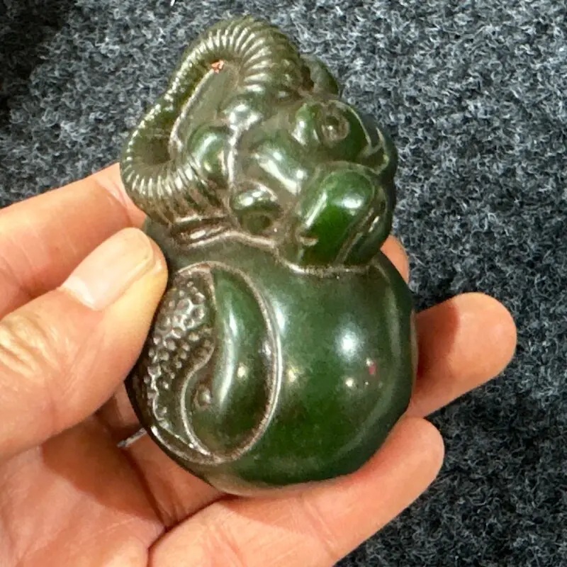 Mini Xiuyan Jade Ox Figurine Antique Handheld Piece Chinese Zodiac Animal Carving Collectible Home Desktop Decor