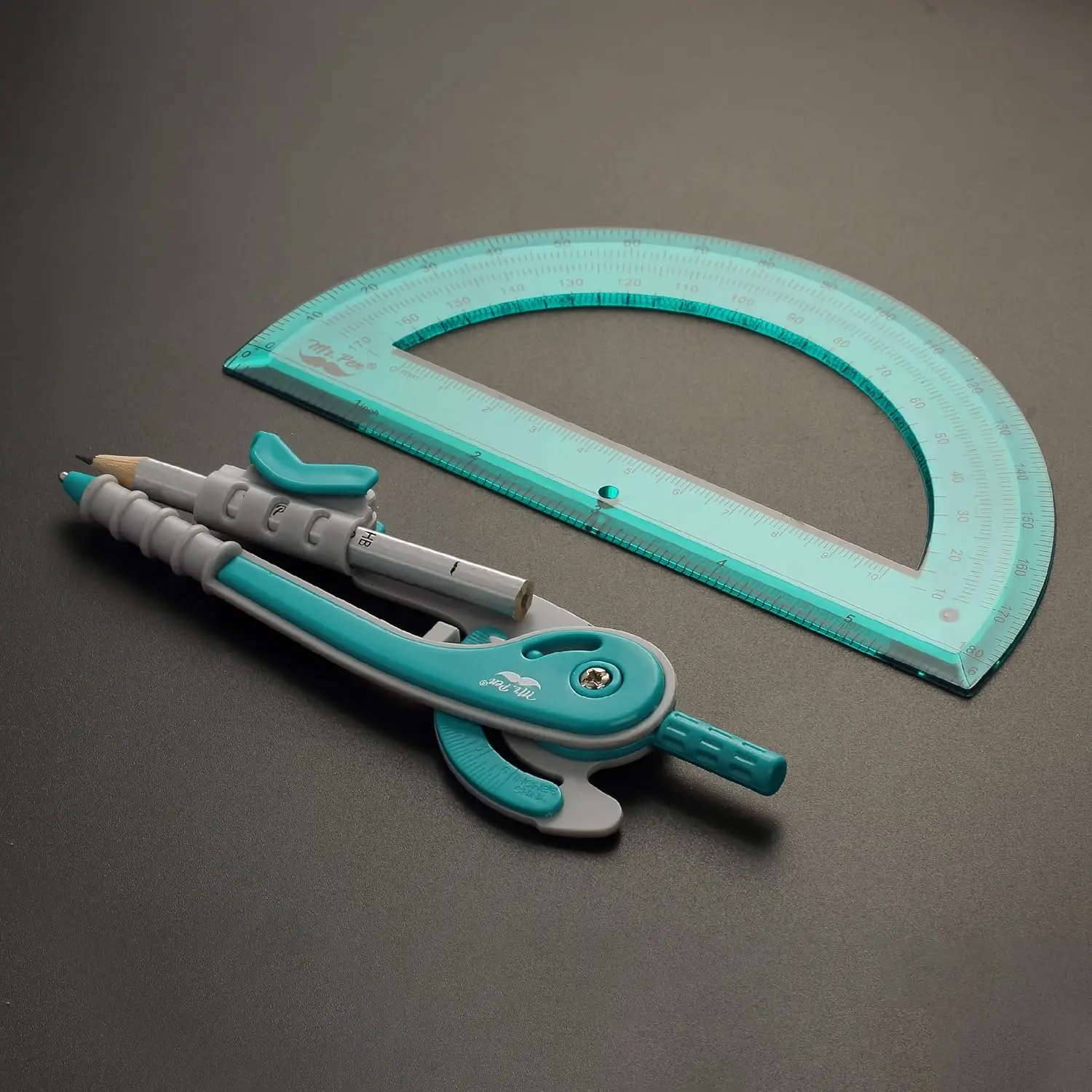 مجموعة البوصلة الخضراء والمنقلة - أدوات الرسم الهندسي للعودة إلى فئة طلاب الرياضيات المدرسية