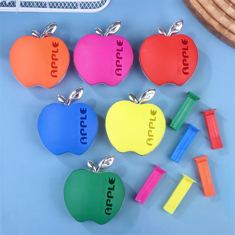1PCS An Apple-shaped Car Air Freshener With Floral Fragrance - Featuring A Decorative Ventilation Clip Design
