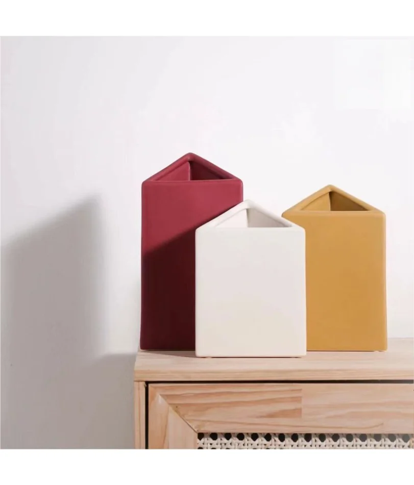 

Nordic Minimalist Creative Triangle Ceramic Vase Craft Ornament Home Living Room Flower Arrangement Entrance Soft Decoration