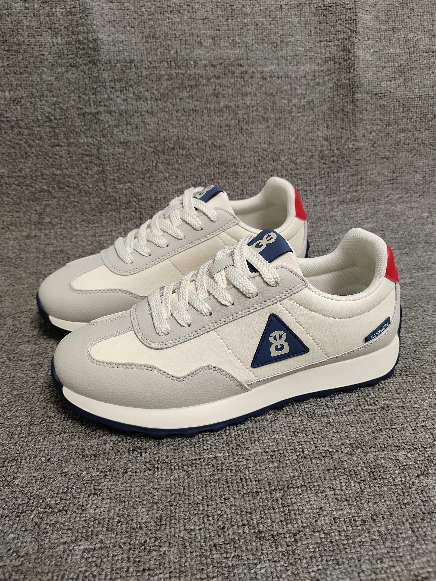 

Fashionable Comfortable Men's Casual Shoes Versatile White Sneakers Autumn New Arrival Low Cut Breathable Mesh Inner