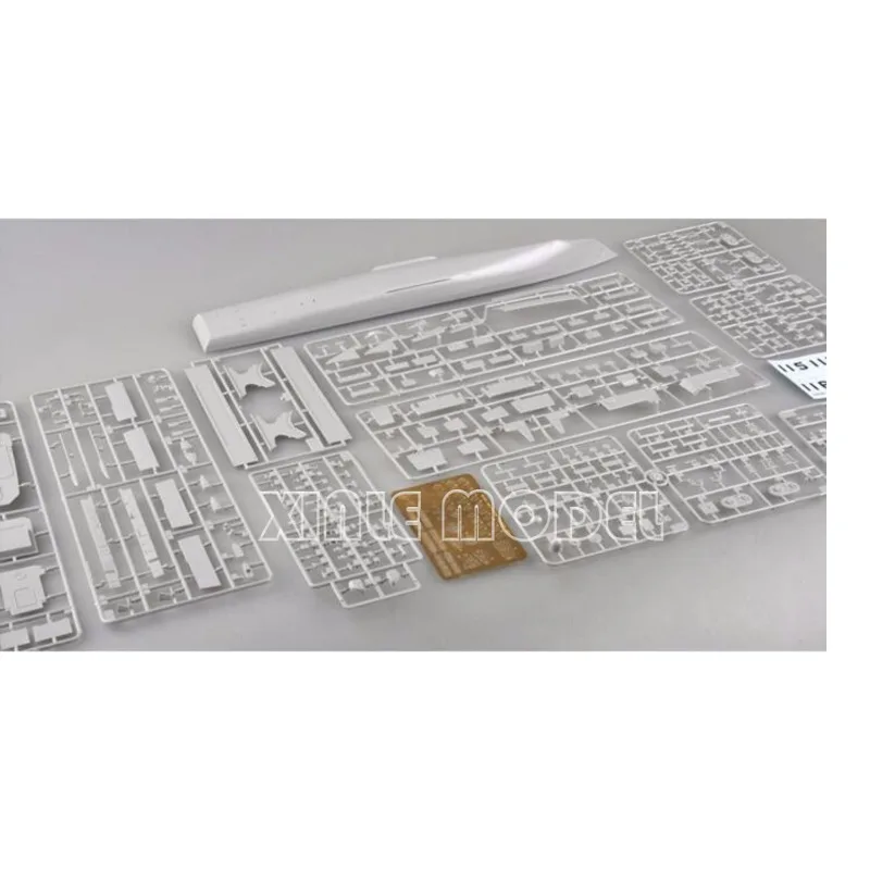 Trumpeter Plastic Assembled Ship Model Kit 04529 PLAN Navy Type 051C - DDG-115 Shenyang 1/350 - Detail 1