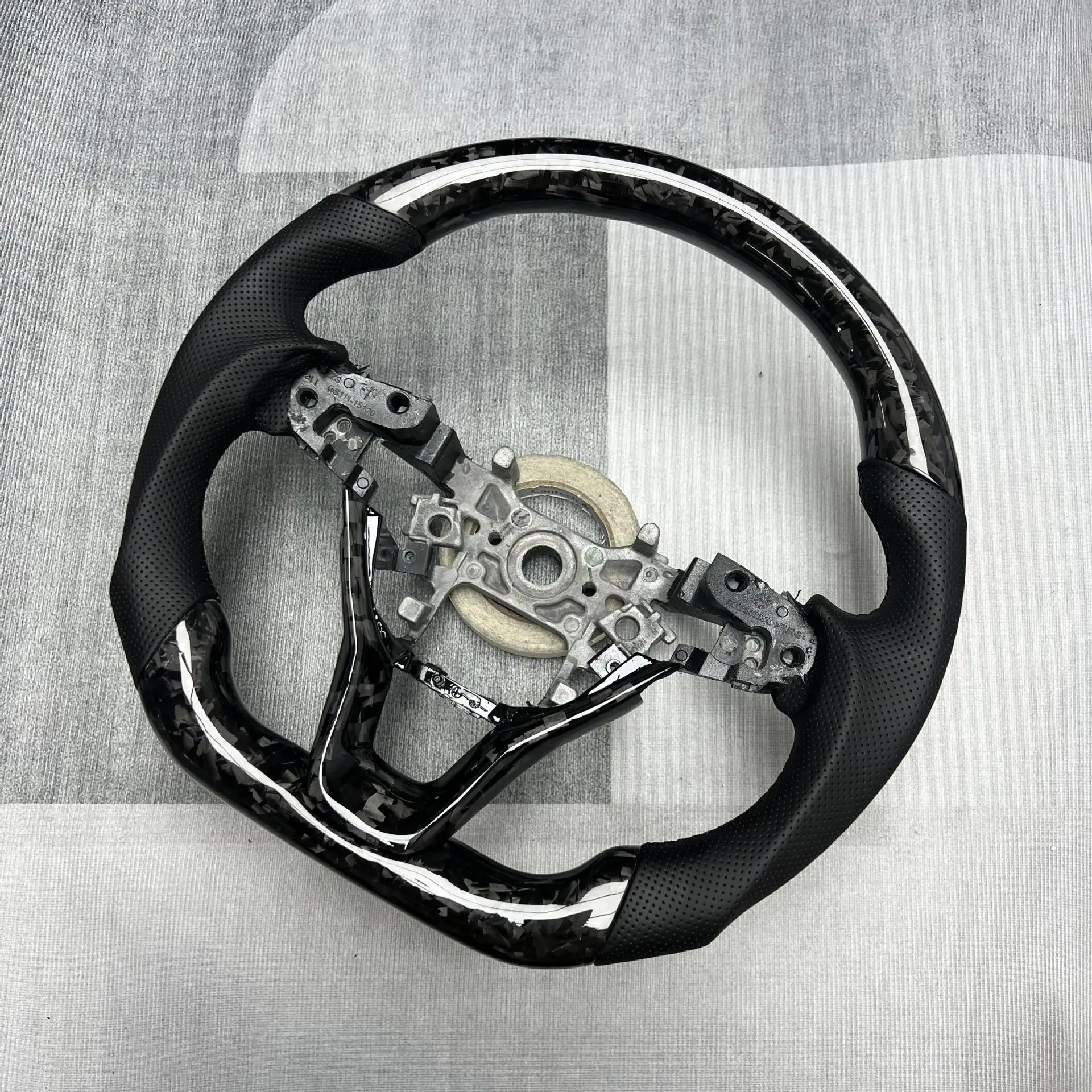 For 10th Gen  Custom Carbon Fiber Sports Leather Steering Wheel Classic Car Modification Upgrade Parts Multiple Grip