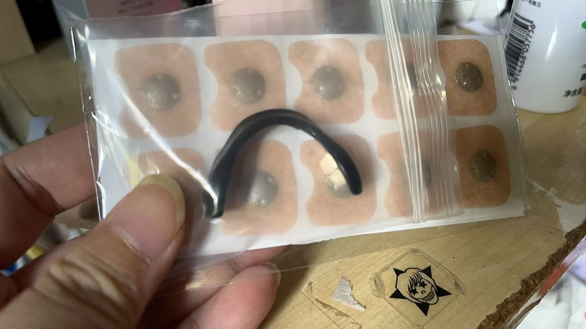 

nasal strips ， Snoring erased—insomniacs, your hero is here!