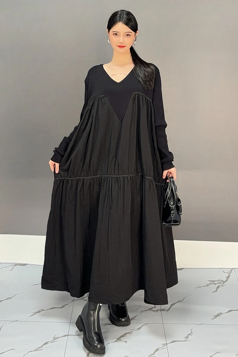 2024 Autumn New Elegant V-Neck Folds Black Loose Long Dress Women Fashion Long Sleeve Dress Wholesale J508